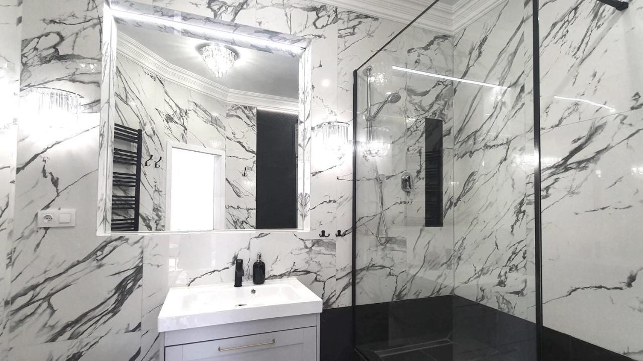 Dk Premium Ballady I Romanse Apartment